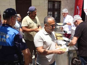 Habib-i Neccar Anma Etkinlikleri... 1500 Kişilik Etli Pilav Dağıtıldı