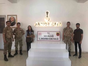 Yavru Yaban Keçisi Emin Ellerde