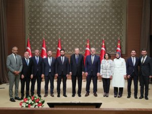 Cumhurbaşkanı Erdoğan, Kağıthane Heyetini Kabul Etti