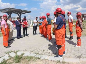 Mem-akub Ekibine Hafif Arama, Kurtarma Ve Tahliye Eğitimi Verildi