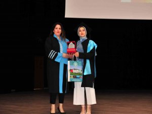 Baün Sağlık Bilimleri Fakültesinde Mezuniyet Sevinci