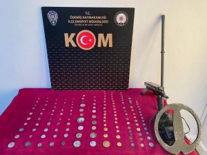 Define Avcısı Tarihi Eserlerle Yakalandı