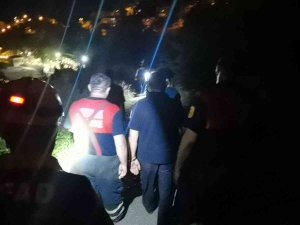 3 Metre Yükseklikten Kayalıklara Düştü: 1 Yaralı