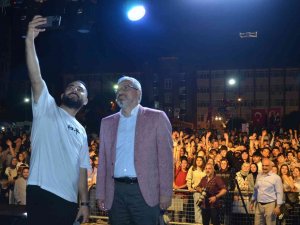 Bafra’da Gençler Rap Müziğe Doydu