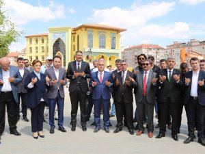 Kütahya’da ’Zafer Meydanı Yenileme’ Projesinde Temel Atıldı