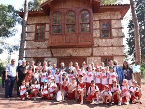 Dokumapark Orman Kütüphanesi Okurlarıyla Buluştu