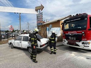Plaka Almaya Giderken, Otomobilin Motoru Yandı