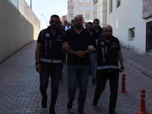 Mali Polisler 8 Ay Takip Etti, Vatandaşları 100 Milyon Tl Dolandıran 9 Kişi Yakalandı