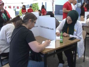 Kartal’da Lise Öğrencileri Kan Ve Kök Hücre Bağış Kampanyası Düzenledi