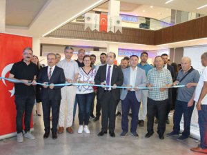 Batman Üniversitesi Ev Sahipliğinde Atatürk Sergisi Düzenlendi