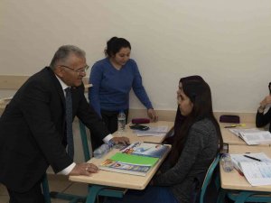 Büyükşehir Kaymek Yaz Kursları’na Bir Haftada 5 Bin Kayıt