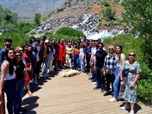 Üniversite Öğrencileri Munzur Gözelerini Gezdi
