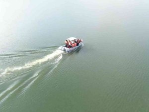 Vali Karadeniz, Demirköprü Barajı’ndaki Denetim Ve Seyir Faaliyetine Katıldı