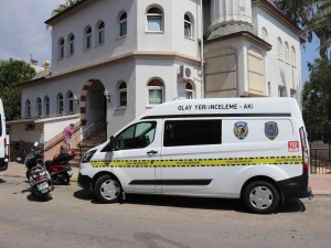 Namaz Kılma Bahanesi İle Girdiği Camiden Bilgisayar Çaldı