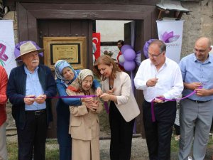 128 Yıllık Tarihi Eve "En İ̇yi Korunan Ev Ödülü" Plaketi Çakıldı