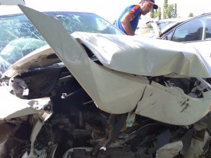 Tokat’ta 2 Otomobil Çarpıştı: 8 Yaralı