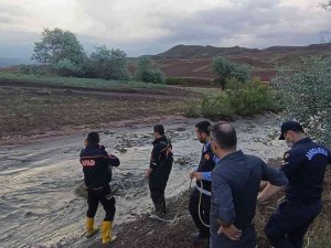 Yozgat’ta Sel Nedeniyle Mahsur Kalan 9 Kişi Kurtarıldı