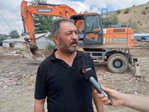 Sele Kapılarak Hayatını Kaybeden İ̇lkay Yiğit’in Cansız Bedeni Bulan Vatandaş O Anları Anlattı: "Her Yeri Yara Bere İçerisindeydi"