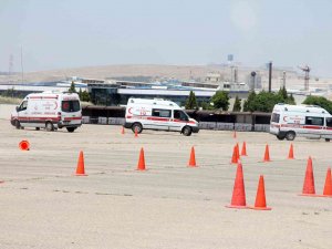 Dronla Görüntülenen Ambulans Sürüş Eğitimi Nefes Kesti