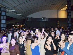 Ümit Hastanesi Çalışanları Pandeminin Yorgunluğunu Attı