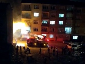 Elazığ’da Korkutan Yangın: Ev Alev Alev Yandı