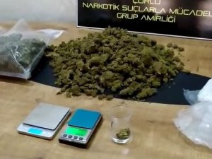 2 Kilo Uyuşturucu Operasyonunda Cinayet Şüphelisi Çıktı