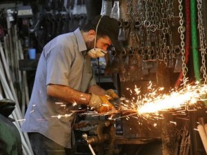 Sanayi Üretimi Nisanda Yıllık Yüzde 10,8 Arttı