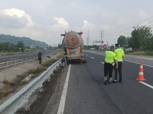 Yokuş Aşağı İnen Tankerin Freni Patladı