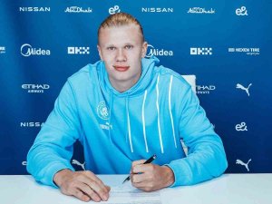 Manchester City, Erling Haaland İle 5 Yıllık Sözleşme İmzaladığını Açıkladı.