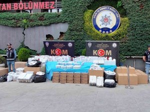 Bakırköy’de “Kayıt Dışı İlaç” Operasyonu: 3 Bin Kutuya Yakın İlaç Ele Geçirildi
