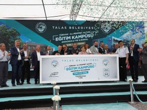 Başkan Yalçın’dan Törene Damga Vuran Sürpriz