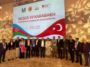Akademisyenler Bakü’de Bir Araya Geldi