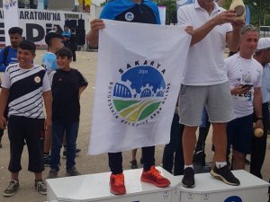 Büyükşhirli Koşucu Van’da Altın Madalya Kazandı