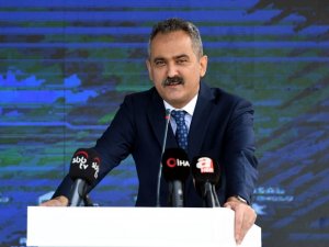 Bakan Mahmut Özer: “Tüm Öğretmenlere Ve İdarecilere 2. Başarı Belgesini Gönderdik”