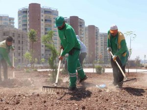 Karaköprü’de Yeni Yeşil Alanların Yapımı Sürüyor