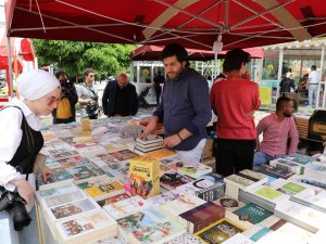 İ̇lkadım Belediyesi Kitap Fuarı Sona Erdi