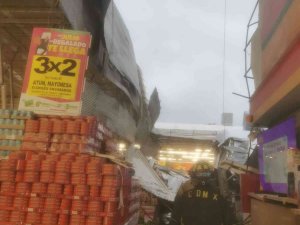 Meksika’da Süpermarketin Çatısı Çöktü