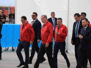 Cumhurbaşkanı Erdoğan: "Ülkemizin Yeri Doldurulamaz Konumu Anlaşıldıkça Şu Anda Siyasi Sebeplerle Soğuk Bakanlar Da Mutlaka Politikalarını Değiştirecekler"