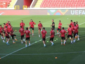 A Milli Futbol Takımı, Litvanya Maçı Hazırlıklarını Sürdürdü