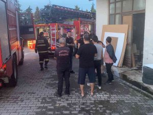 Marangozhanede Çıkan Yangın Korkuttu