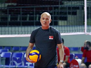 Hakan Özkan: "İ̇lk Amacımız Gruptan Çıkarak Adım Adım İlerlemek"