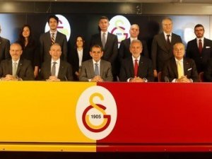 Galatasaray’da Dursun Özbek Ve Yönetimi Mazbatalarını Aldı