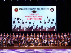 Ortaokul Öğrencilerinde Mezuniyet Coşkusu