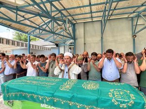 Okul Müdürü Kansere Yenik Düştü