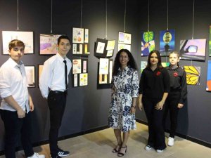 Bandırma’da 30’uncu Dönem Mezunlarını Verdi