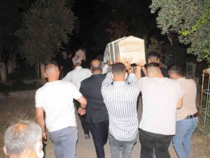 Mevsimlik İşçi Olarak Bursa’ya Giden 15 Yaşındaki Kızın Cenazesi Cizre’ye Döndü