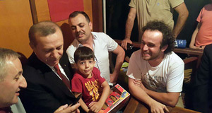 Taksicilerden Erdoğan'a çay daveti VİDEO İZLE