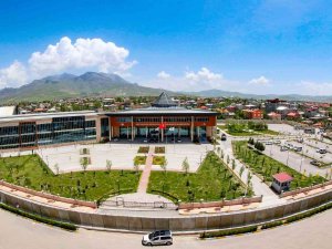 Van Büyükşehir Belediyesinden Yks’ye Girecek Öğrencilere Ücretsiz Ulaşım