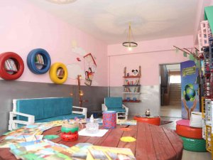 Hurda Malzemelerden ’Geri Dönüşüm Kütüphanesi’ Kurdular