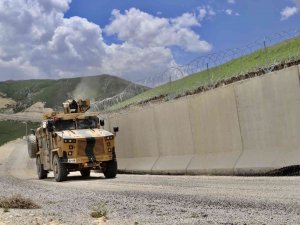 Kamera Ve Sismik Sensörlerle Denetlenen İ̇ran Sınırında Kuş Uçurtulmuyor